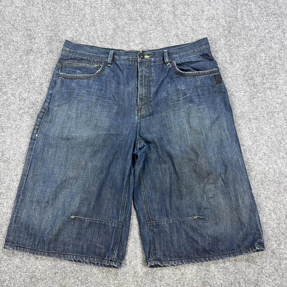 Coogi Shorts Mens 42 Blue Denim Bermuda Relaxed Fit Studded 12 Inseam‎ Pockets